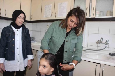 Güzelliklerine Güzellik Kattilar