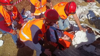 UMKE Ordusuna 25 Yeni Gönüllü Daha Katildi