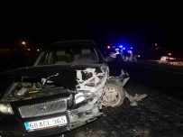 Aksaray'da 5 Araçli Zincirleme Kaza Açiklamasi 3 Yarali