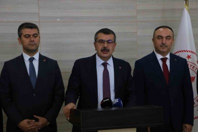 Bakan Tekin, Egitimde Depreme Karsi Aldiklari Önlemi Açikladi