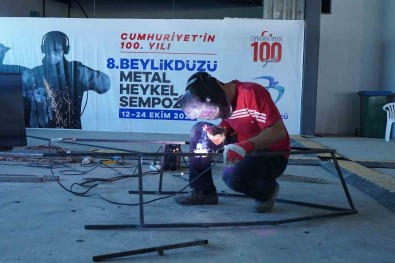 Cumhuriyet'in 100'Üncü Yili Etkinlikleri Heykel Sempozyumu Ile Basladi