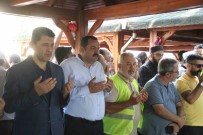 Israil Isgalinde Ölen Filistinliler Için Giyabi Cenaze Namazi Kilindi