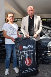 Salihli'de 500 Üreticiye 2 Bin Zeytin Toplama Örtüsü