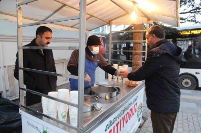 Belediye Sabah Saatlerinde Sicak Çorba Dagitacak