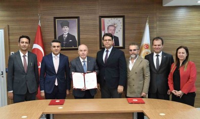 Genç Yeteneklilere Yönelik Yarisma Için Protokol Imzalandi