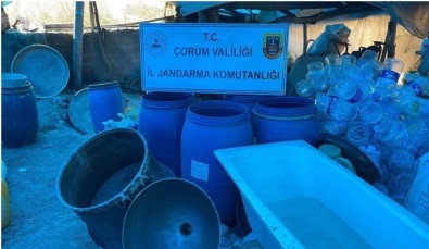 Seraya Kurulan Kaçak Içki Imalathanesine Jandarma'dan Baskin