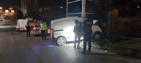 Ankara'da Hafif Ticari Araç Üst Geçidin Ayagina Çarpti Açiklamasi 2 Ölü, 1 Yarali