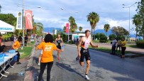 Uluslararasi Alanya Triatlon Yarislari'nin 32.'Si Tamamlandi