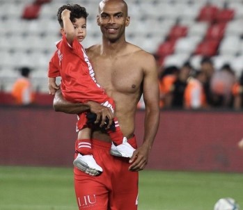 Antalyaporlu Naldo'nun Aci Günü