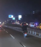 E-5'Te Tehlikeli Yolculuk Kamerada Açiklamasi Plakasini Kapatip, Tek Tekerlek Üzerinde Yolculuk Yapti