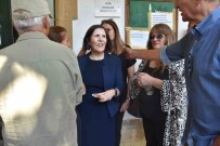 KKTC Eski Basbakani Siber Tutuksuz Yargilanacak