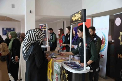 Mus'ta 3 Bin 500 Üniversite Ögrencisi Bilgilendirildi