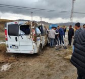 Özalp'ta Yolcu Minibüsü Takla Atti Açiklamasi 4 Yarali