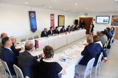 'Yeni Bir Turist Türü Olarak Dijital Göçebeler' Projesinin Toplantisi Gerçeklestirildi