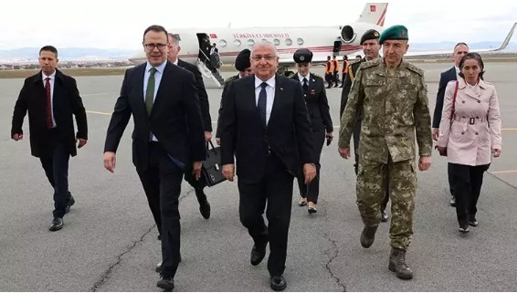 Milli Savunma Bakanı Güler, Kosova’da