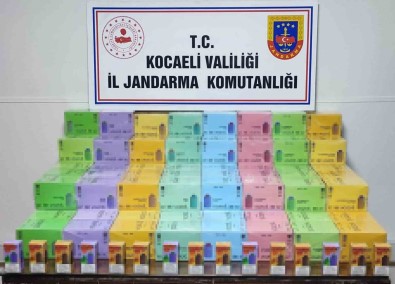Süphe Üzerine Durdurulan Araçtan Bin 205 Elektronik Sigara Ele Geçirildi