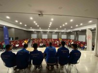 Voleybolcular Ögrencilerle Bulustu