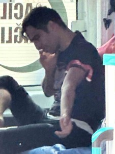 Bagcilar'da Otobüs Sürücüsü Bayildi, 5 Araç Birbirine Girdi