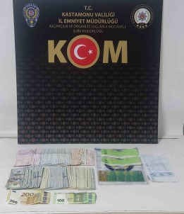 Kafes Operasyonu'nda 5 Adrese Es Zamanli Baskin Açiklamasi 4 Gözalti