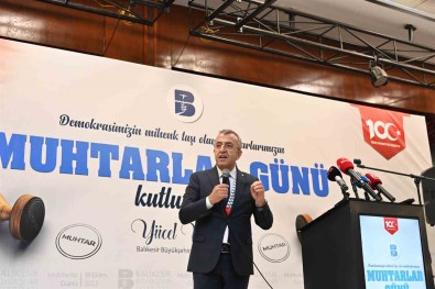 Baskan Yücel Yilmaz 20 Ilçenin Muhtarlariyla Bir Araya Geldi