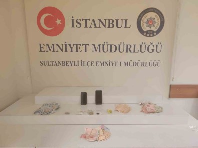 Narkotik Alisverisine Tulumla Giden Uyuz Hastasi Yakalandi