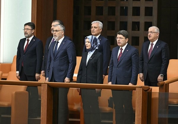 Bakan Güler'den terör odaklarına mesaj: O şarkı kulağınızda dursun