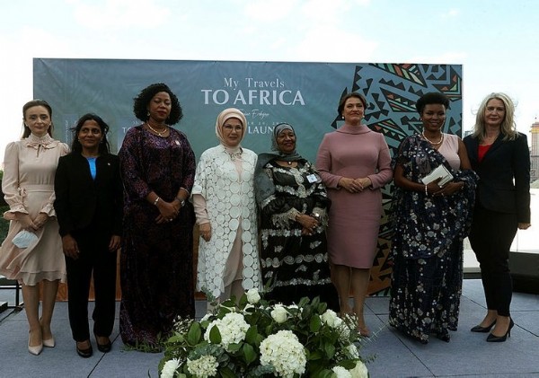 Emine Erdoğan, Afrikalı kadınlara umut oldu