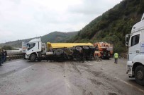 D-650'De Zincirleme Kaza Açiklamasi Her Iki Istikamette Trafik Kapandi