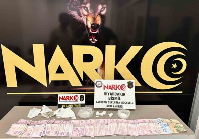 Diyarbakir'da 25 Kisi Tutuklandi