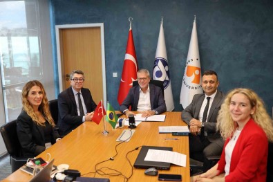 Izmir Ile Sao Paulo 'Kardes' Oldu