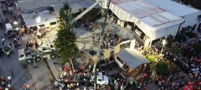 Meksika'da Kilisenin Çatisi Çöktü Açiklamasi 9 Ölü