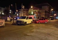 Minibüs Ile Otomobil Çarpisti Açiklamasi 1 Yarali