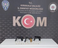 Polisin Gözünden Kaçmadi, Torpidoya Gizlenen 3 Tabanca Çikti