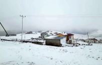 Bayburt'un Yüksek Kesimlerinde Kar Yagisi Etkili Oldu