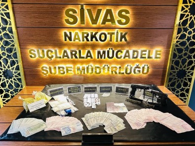Sivas'ta Uyusturucu Operasyonlari Açiklamasi Yarim Milyon Lira Ele Geçirildi
