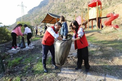 Çukurca'da Çevre Temizligi