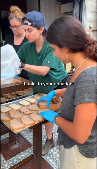 ABD'li fenomenler katil İsrail askerleri için kurabiye pişirdi!