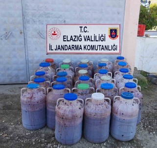 Elazig'da 2 Ton Kaçak Sarap Ele Geçirildi