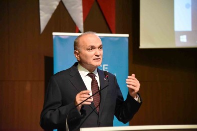 Özlü 'Artik Büyük Siçramayi Gerçeklestirmenin Zamani'