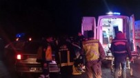 Van'da iki otomobil çarpıştı: 3'ü çocuk 10 kişi yaralandı