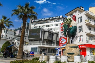 Büyüksehirden Ögrencilere 25 Milyon TL Destek