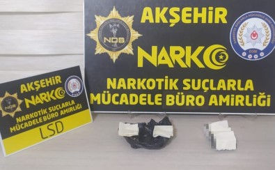 Konya'da Peçeteye Emdirilmis Uyusturucu Ele Geçirildi