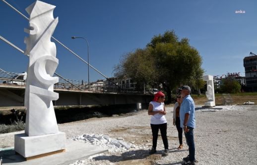 CHP'li Manavgat Belediyesi Cumhuriyet'in 100'ncü yılına özel 'heykel' sergisi düzenledi