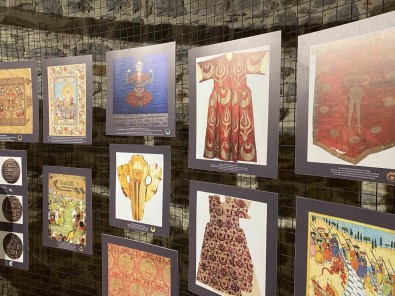 Galata Kulesi'nde Cumhuriyet'in 100'Üncü Yilina Özel Sergi