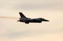 SOLOTÜRK'ten Adana Semalarinda Muhtesem Gösteri