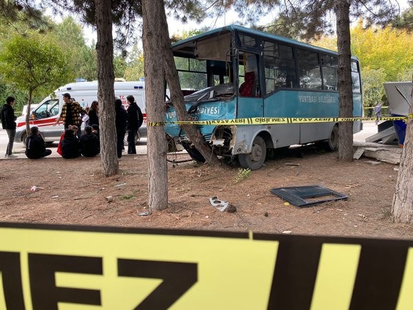 Elazığ’da öğrencileri taşıyan midibüsün freni patladı: 1 ölü, 15 yaralı