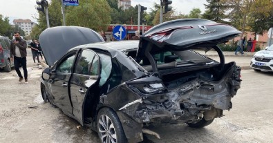 Elazığ’da öğrencileri taşıyan midibüsün freni patladı: 1 ölü, 15 yaralı