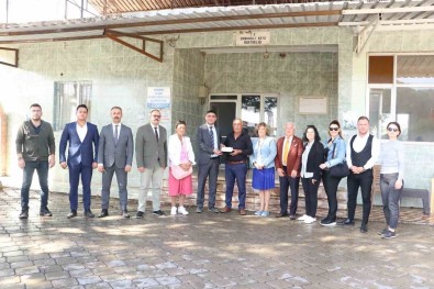 Emirhacili Mahallesi'nin Alt Ve Üst Yapisi Degisiyor