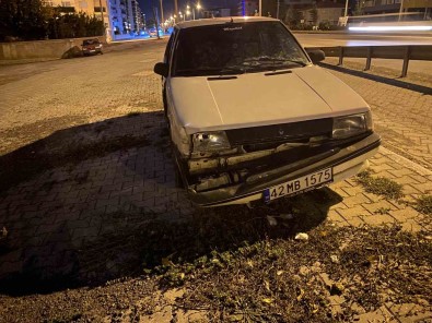 Konya'da 2 Otomobil Çarpisti Açiklamasi 5 Yarali