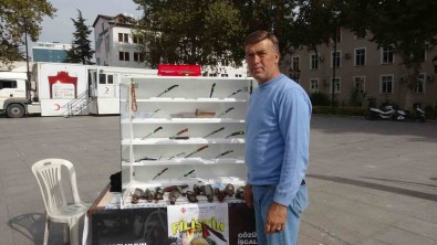 Tokat'ta 5 Yillik Emegini Filistin Için Satisa Çikardi